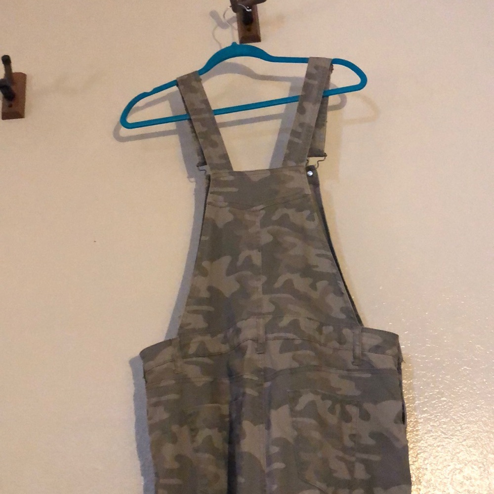 Overalls - Picture 4 of 4